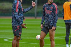 包含赛后瓦伦西亚备战欧联，回应争议细节曝光，压力陡增，训练强度明显提升的词条-球速网址