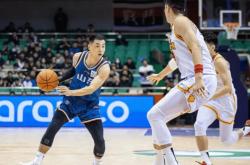  赛后德甲焦点战，山东男篮主帅复盘，媒体盛赞，更衣室氛围转暖-球速体育